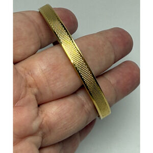 Vintage Signed Coro Gold Tone Embossed Weave Bangle Bracelet Classic Retro EUC